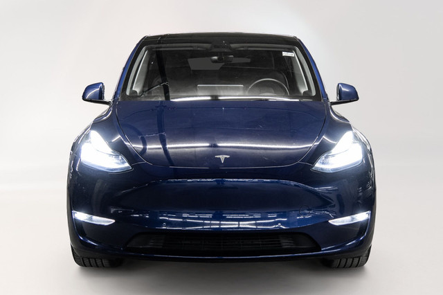 2021 Tesla Model Y Standard Range Super Propre!  Belle couleur in Cars & Trucks in City of Montréal - Image 2