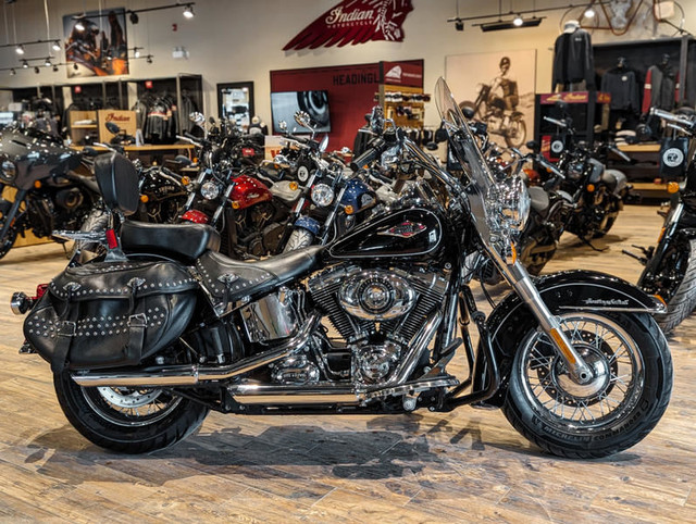 2013 Harley-Davidson FLSTC - Heritage Softail Classic in Street, Cruisers & Choppers in Winnipeg - Image 2