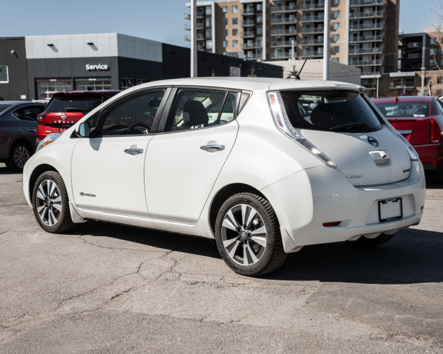 2017 Nissan Leaf SV NAVIGATION - MAGS 17 '' - CAMERA DE RECUL -  in Cars & Trucks in City of Montréal - Image 4