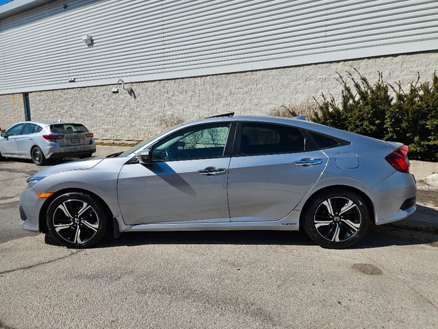 2017 Honda Civic Sedan TOURING-LEATHER-SUNROOF-NAVIGATION-CARPLA in Cars & Trucks in City of Toronto - Image 3