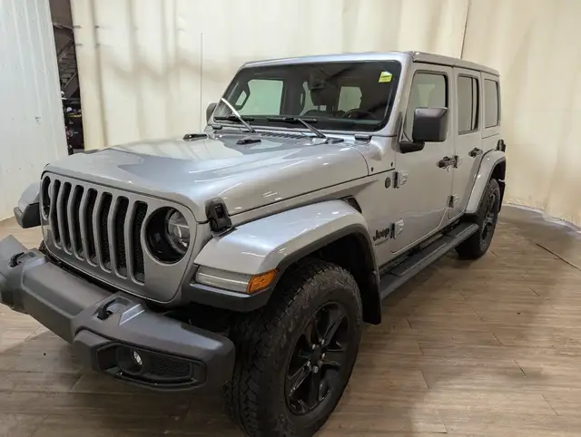 2021 Jeep Wrangler Unlimited Sahara in Cars & Trucks in Calgary - Image 4