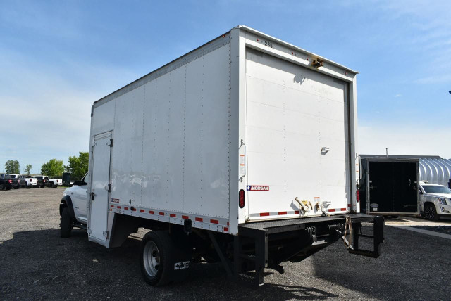 2019 RAM 4500 ST 4x2 Reg Cab 204.5" WB - 6.4L - CUBE TRUCK in Cars & Trucks in Winnipeg - Image 4