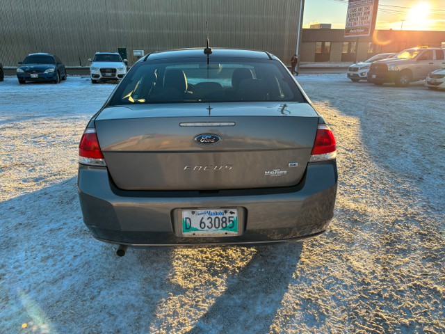 2010 Ford Focus SE only 126000 kilometres  in Cars & Trucks in Winnipeg - Image 4