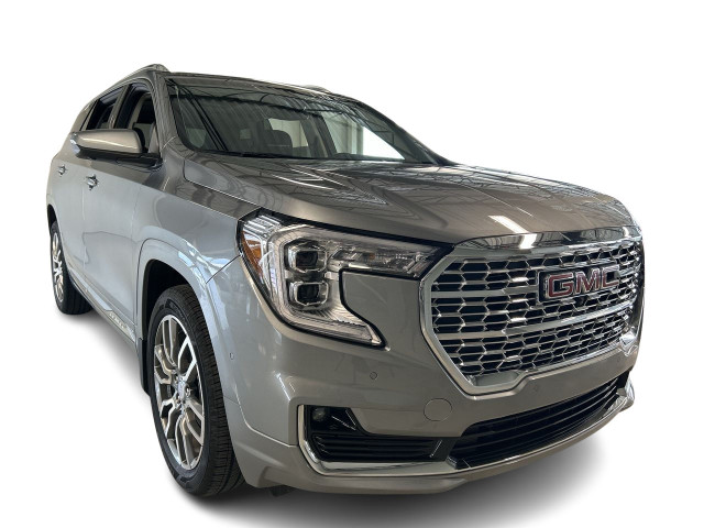 2023 GMC Terrain Denali, 4X4, Cuir, Nav, Toit, Carplay, Bluetoot in Cars & Trucks in City of Montréal - Image 3