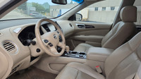 2014 Nissan Pathfinder Platinum 4WD - No Accidents, Clean CarFax - 7 Passenger, DVD Players, Leather... (image 5)