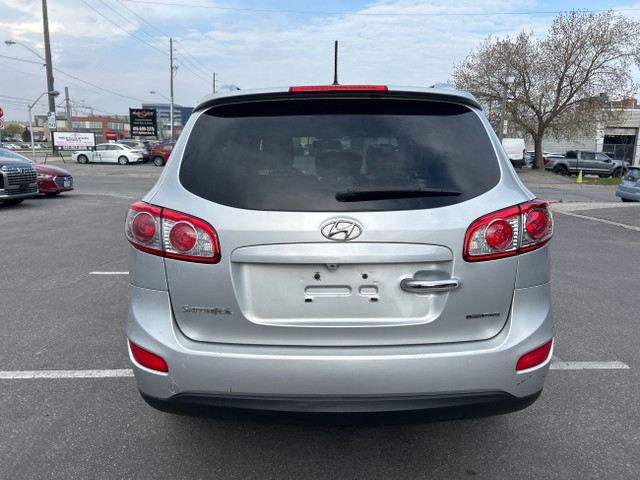2012 Hyundai Santa Fe Ltd 3.5L w Navi V6 at in Cars & Trucks in City of Toronto - Image 4