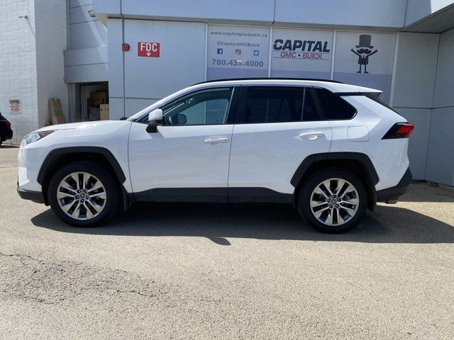 2020 Toyota RAV4 XLE AWD * PREMIUM * LEATHER * RADAR CRUISE * in Cars & Trucks in Edmonton - Image 2