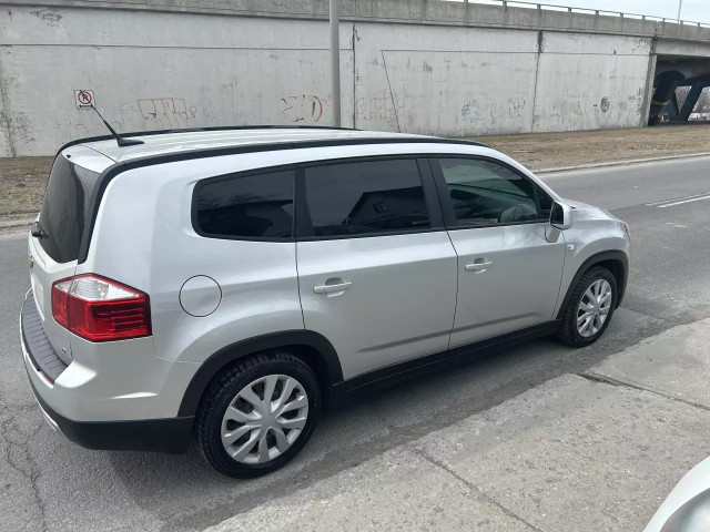 2013 CHEVROLET Orlando LT in Cars & Trucks in Longueuil / South Shore - Image 3