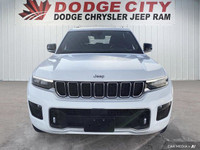 This Jeep Grand Cherokee delivers a Regular Unleaded V-6 3.6 L/220 engine powering this Automatic tr... (image 8)