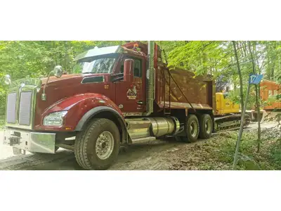 Only 39,207 km's, Cummins X15, 450hp, 1650 torque, Eaton Ultrashift automatic, plumbed for pup, axle...
