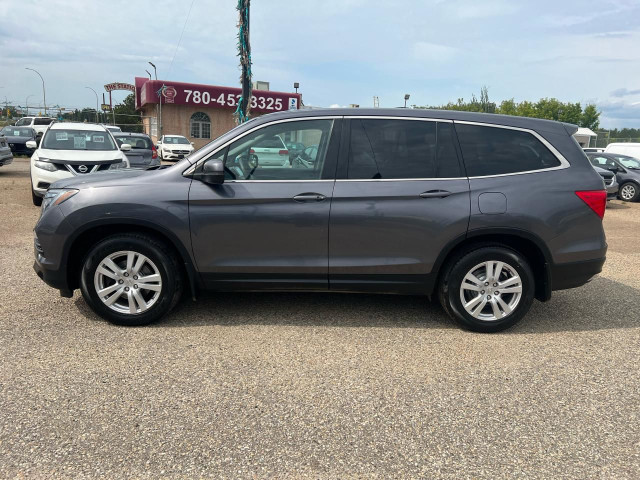 2017 Honda Pilot LX 7 Passenger + Safety AWD, Heated Seats BUC in Cars & Trucks in Edmonton - Image 3