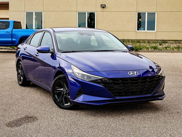 2022 Hyundai Elantra Preferred 2.0L in Cars & Trucks in Strathcona County - Image 2