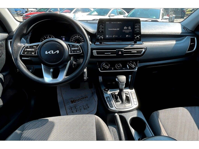 2022 Kia Seltos LX in Cars & Trucks in Barrie - Image 4