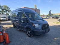 Perfect Auto CLEAN CARFAX - EXTENDED - HIGH ROOF - 3.5 L GAS - SHELVING - DIVIDER - BACK UP CAMERA -... (image 3)