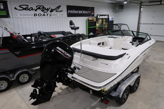 2023 Sea Ray SPX 190 OutBoard in Powerboats & Motorboats in Prince Albert - Image 2