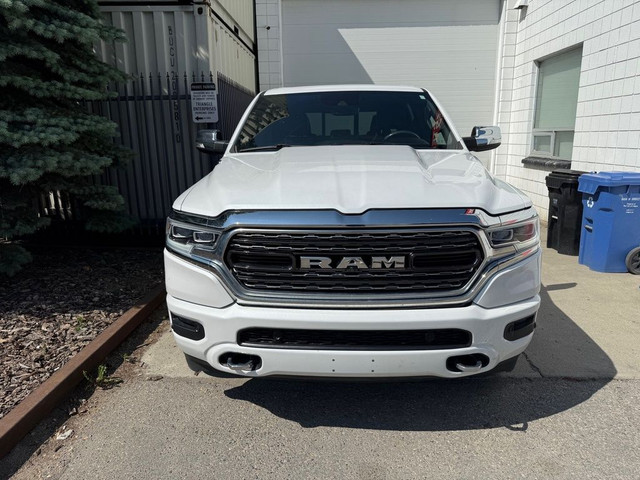 2019 Ram 1500 Limited 4x4 Crew Cab 5'7 Box in Cars & Trucks in Calgary - Image 2