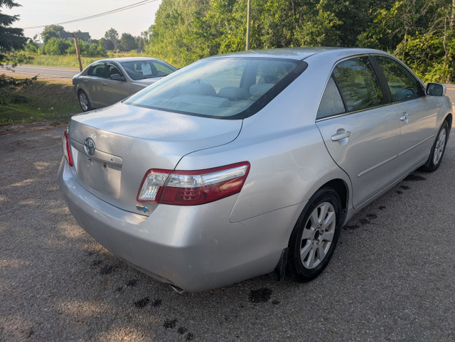 2008 Toyota Camry Hybrid Le hybrid in Cars & Trucks in Kingston - Image 4