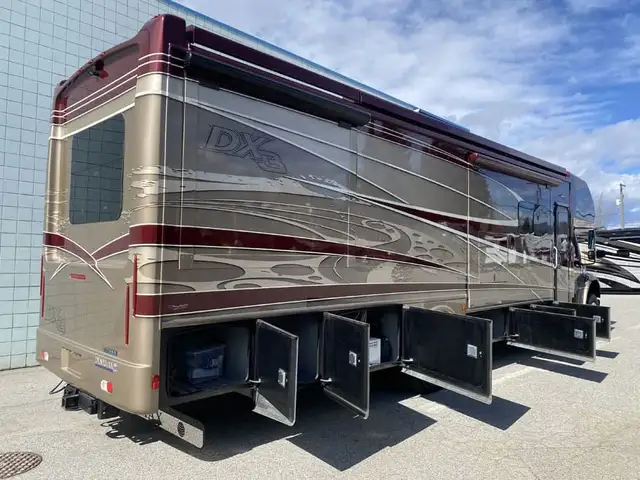 2019 Dx3 37TS in RVs & Motorhomes in Penticton - Image 8