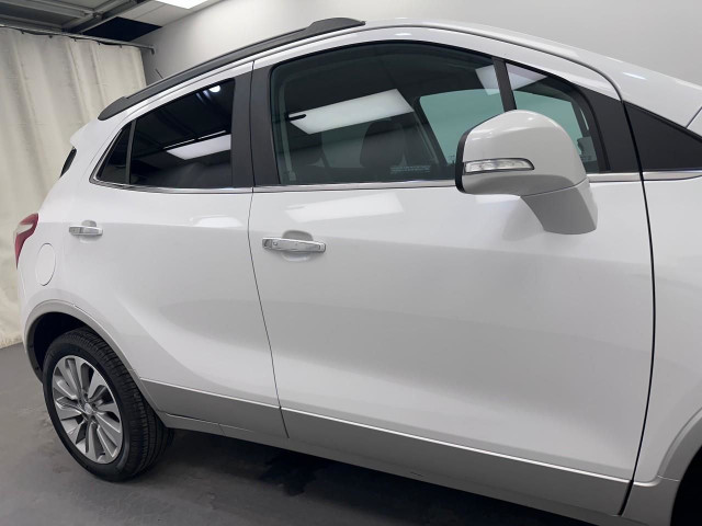 2019 Buick Encore Preferred 1.4L 4CYL | BLUETOOTH | ALL WHEEL... in Cars & Trucks in Lethbridge - Image 2
