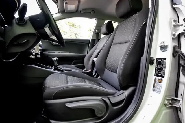 2021 Kia Rio 5-door LX+ IVT - Heated Seats - Android Auto in Cars & Trucks in Kingston - Image 26