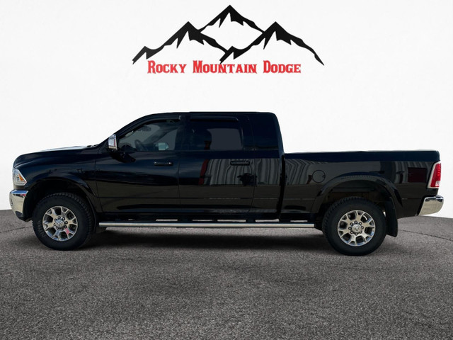 ONE OWNER 2014 RAM 3500 MEGACAB LARAMIE DIESEL in Cars & Trucks in Red Deer - Image 2