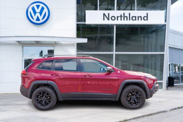 2016 Jeep Cherokee Trailhawk in Cars & Trucks in Calgary - Image 2