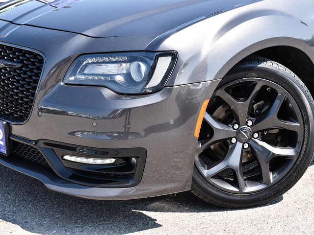 2022 Chrysler 300 S ~Nav ~Camera ~Leather ~Panoramic Roof ~Bluet in Cars & Trucks in Barrie - Image 2