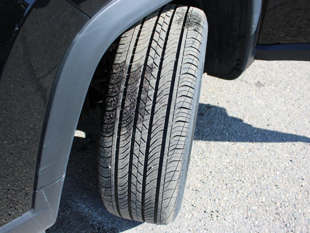2025 Jeep Compass Altitude in Cars & Trucks in Calgary - Image 2