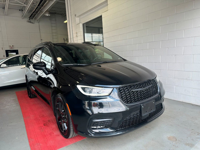 2023 Chrysler Pacifica in Cars & Trucks in Oakville / Halton Region - Image 2