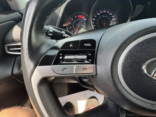 Hyundai Elantra Preferred 2021 Caméra de recul écran tactile siè in Cars & Trucks in Trois-Rivières - Image 13