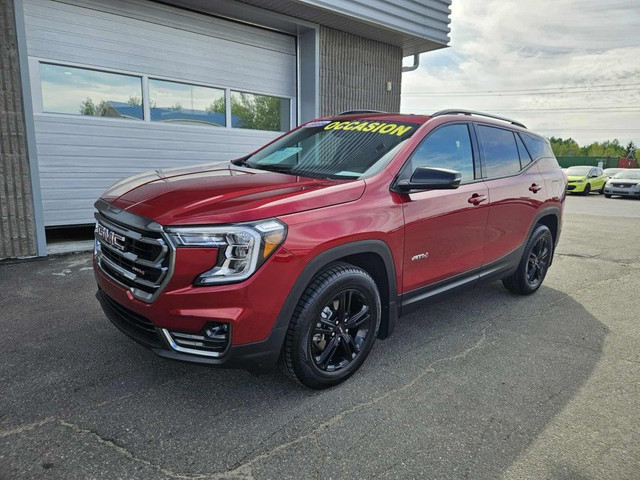 2024 GMC Terrain AT4, AWD, CUIR, TOIT PANORAMIQUE, GPS in Cars & Trucks in Shawinigan