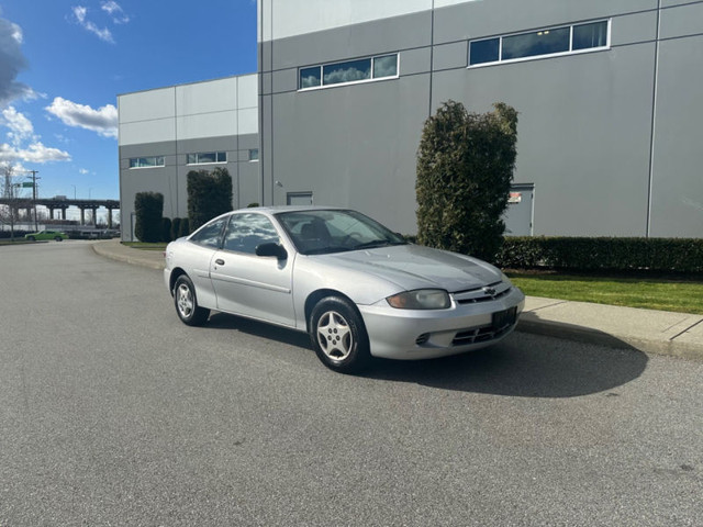 2005 Chevrolet Cavalier 2dr COUPE 2005 AUTOMATIC LOCAL 176K in Cars & Trucks in Richmond - Image 2