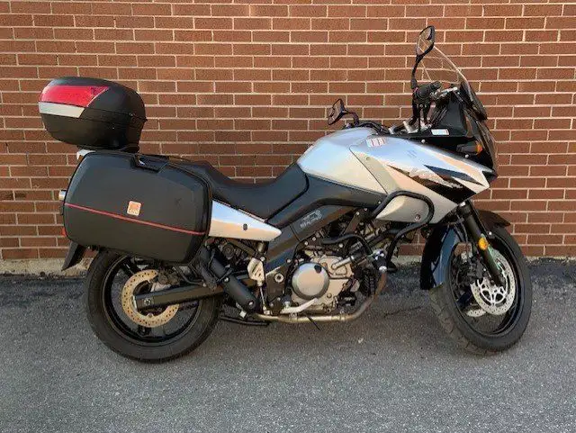 2005 Suzuki DL650 V-Strom in Street, Cruisers & Choppers in City of Toronto - Image 2