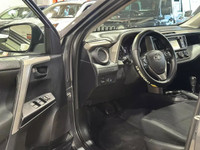2018 Toyota RAV4 LE/AUTO/AC/CAMERA/BLUETOOTH/CRUISE/USB/GR ELECT !!! 5151 BOULEVARD INDUSTRIEL,MONTR... (image 6)