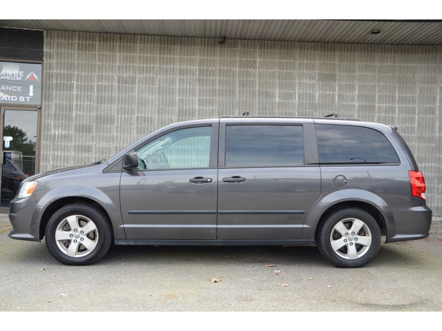 2017 Dodge Grand Caravan SE in Cars & Trucks in Burnaby/New Westminster - Image 3