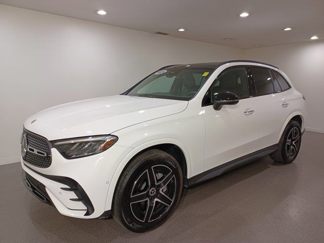 2024 Mercedes-Benz GLC GLC 300 in Cars & Trucks in Regina - Image 2
