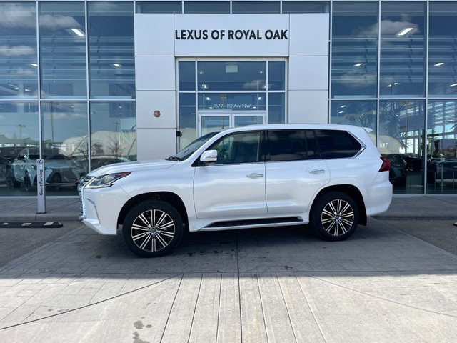 2021 Lexus LX 570 ONE OWNER / LOW MILAGE / FULL LOAD in Cars & Trucks in Calgary