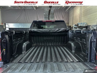 Gray Exterior, Black Interior, Clean CarFax, No Accidents, 10-Speed Automatic, 4WD, Cloth, 120-Volt... (image 8)