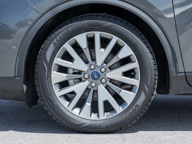 2020 Ford Escape Titanium Hybrid | Top of the line | No in Cars & Trucks in Hamilton - Image 4