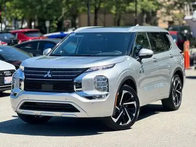 Features front seat massage function, semi-aniline leather appointed seats, Bose Premium Sound Syste...