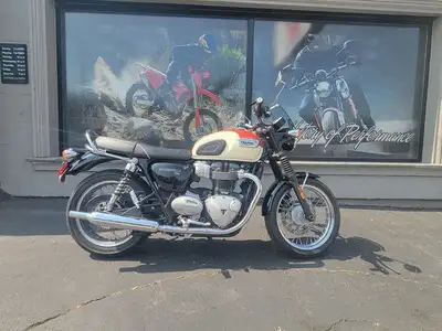 Nice Clean Bike, 20234KM, Centerstand, Dart Windscreen, Rear Grab Rail, Fresh Synthetic Oil, Chain S...