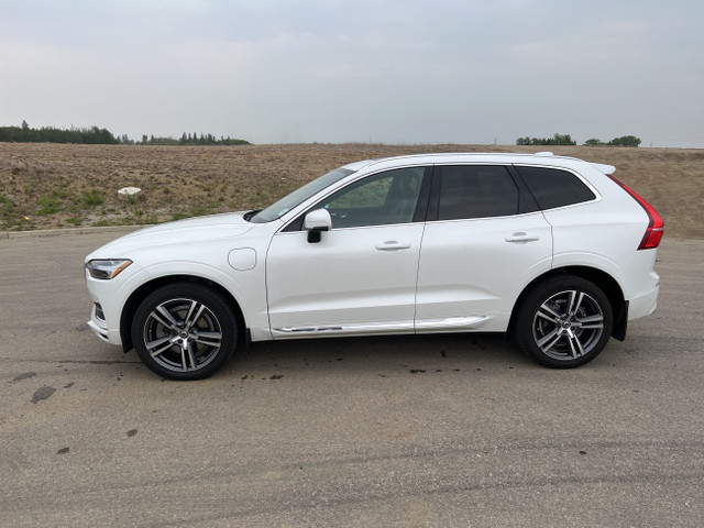 2021 Volvo XC60 T8 eAWD Inscription Expression in Cars & Trucks in Edmonton - Image 2