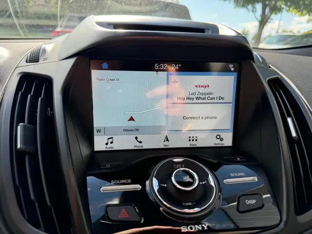 2017 Ford Escape TITANIUM! DEALER SERVICED! SUNROOF, HEATED SEAT in Cars & Trucks in Ottawa - Image 26