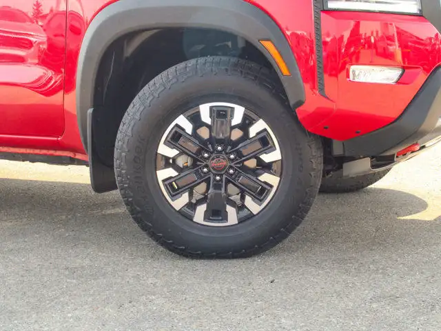 2023 Nissan Frontier PRO-4X 3.8L dans Autos et camions dans Ville d’Edmonton - Image 12