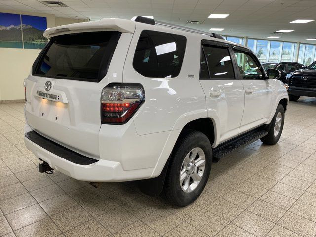 2021 Toyota 4Runner SR5 | 7 Passenger | Leather | Sunroof in Cars & Trucks in Calgary - Image 4