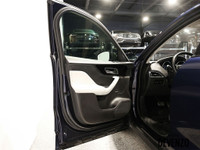 2018 Jaguar F-Pace 20d R-Sport, Diesel 3.0L, Blue Metallic on Two Tone Ebony/Light Oyster Perforated... (image 9)