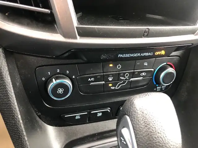 2019 FORD TRANSIT CONNECT VAN XLT $5K UPFITTED LOADED CAN FINANC dans Autos et camions dans Calgary - Image 15
