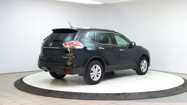 2016 Nissan Rogue in Cars & Trucks in Lethbridge - Image 4