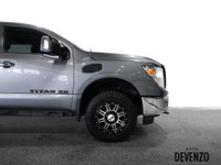 2017 Nissan Titan XD SV Crew Cab 4WD Turbo Diesel Cummins 5.0L, Carfax Certified, No Accidents, Loca... (image 5)