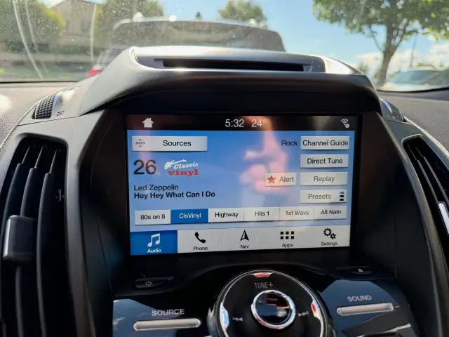 2017 Ford Escape TITANIUM! DEALER SERVICED! SUNROOF, HEATED SEAT in Cars & Trucks in Ottawa - Image 27